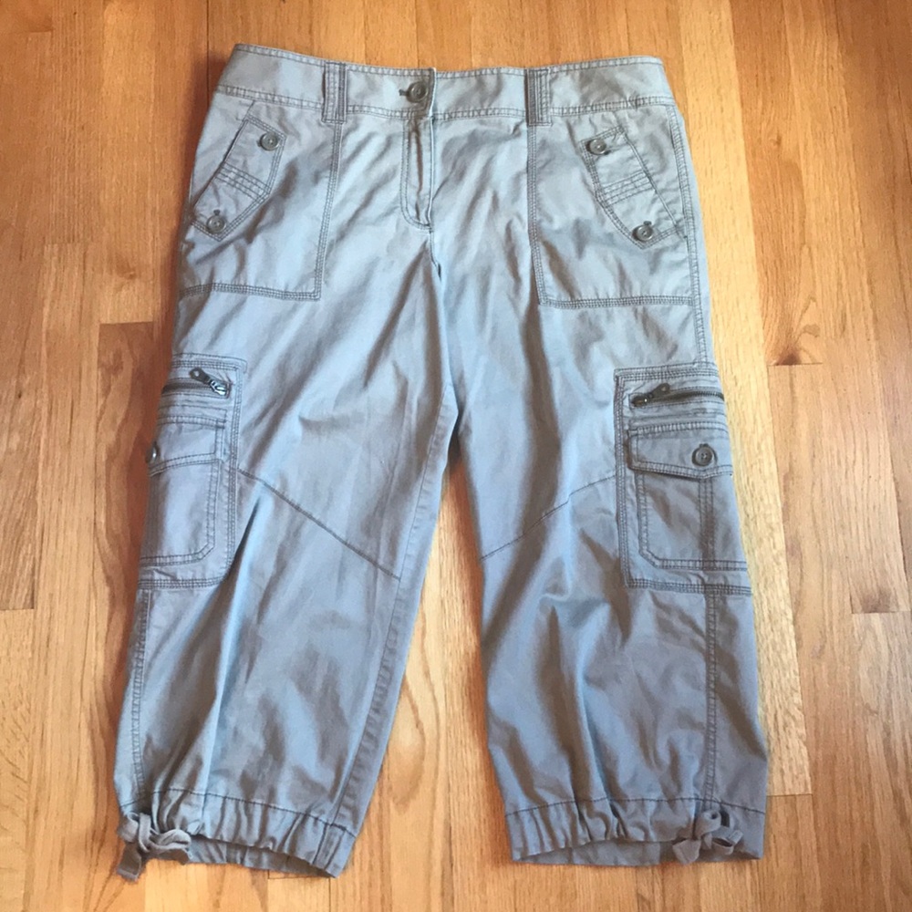 LOFT Capri Cargo Pants